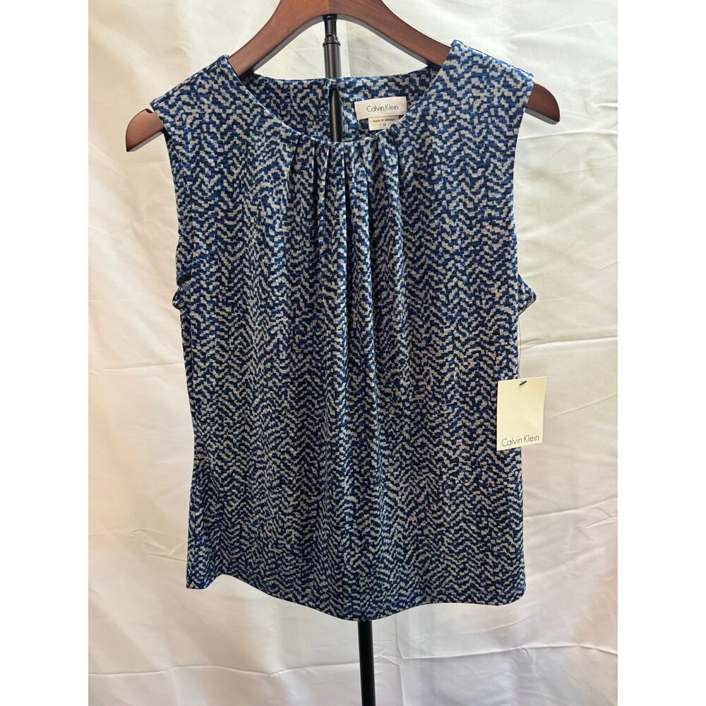 NWT Calvin Klein Women’s Medium Sleeveless Top Blue Multi Checked Pattern New
